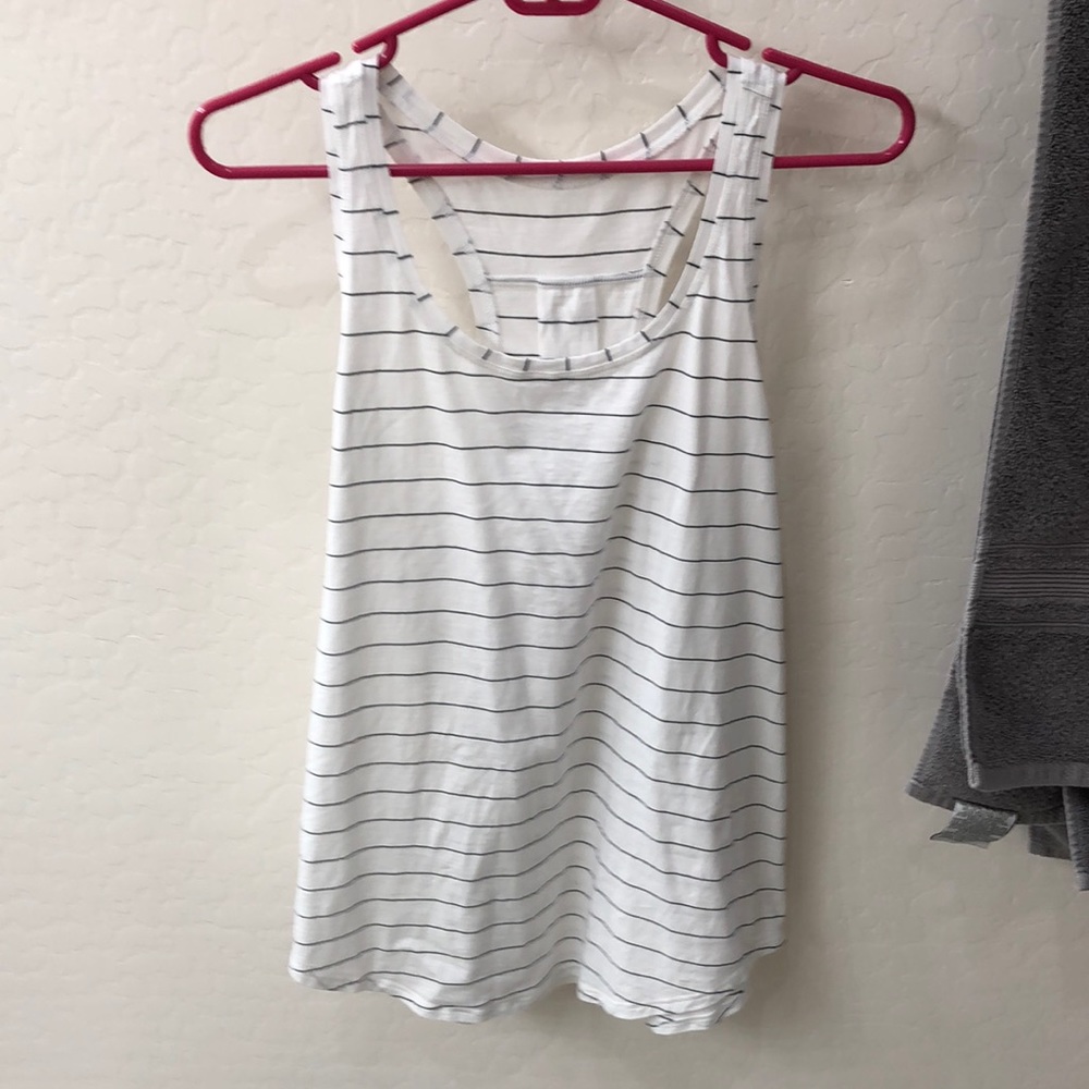 Lululemon tank